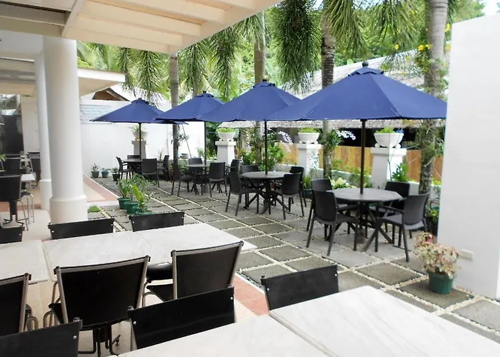One Crescent Place Hotel