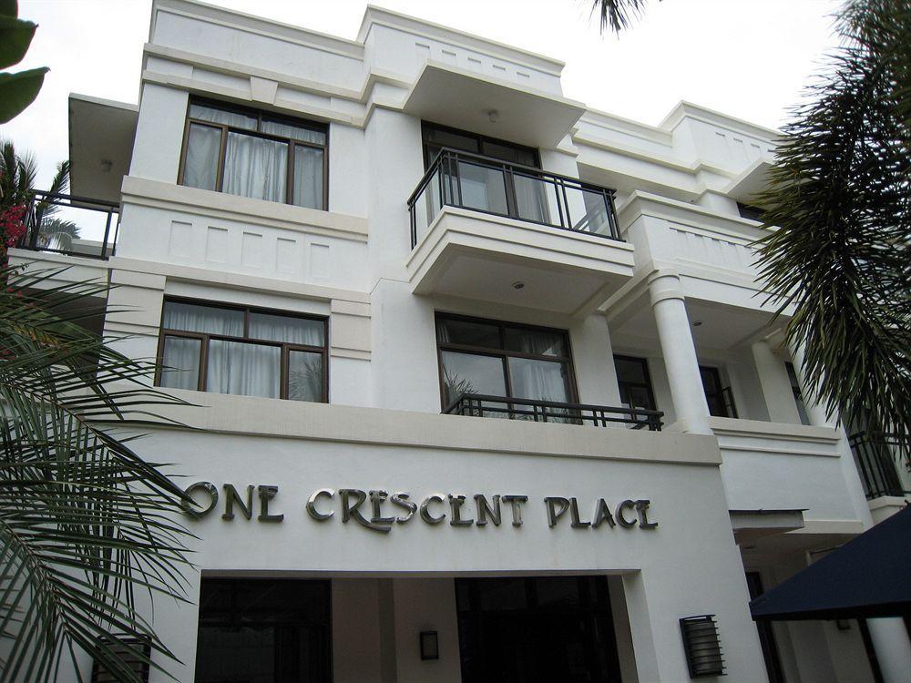 Hotel One Crescent Place