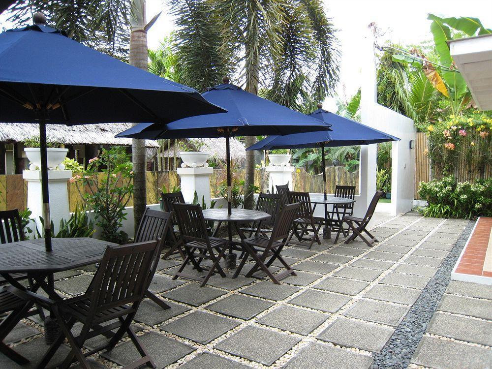 One Crescent Place Hotel
