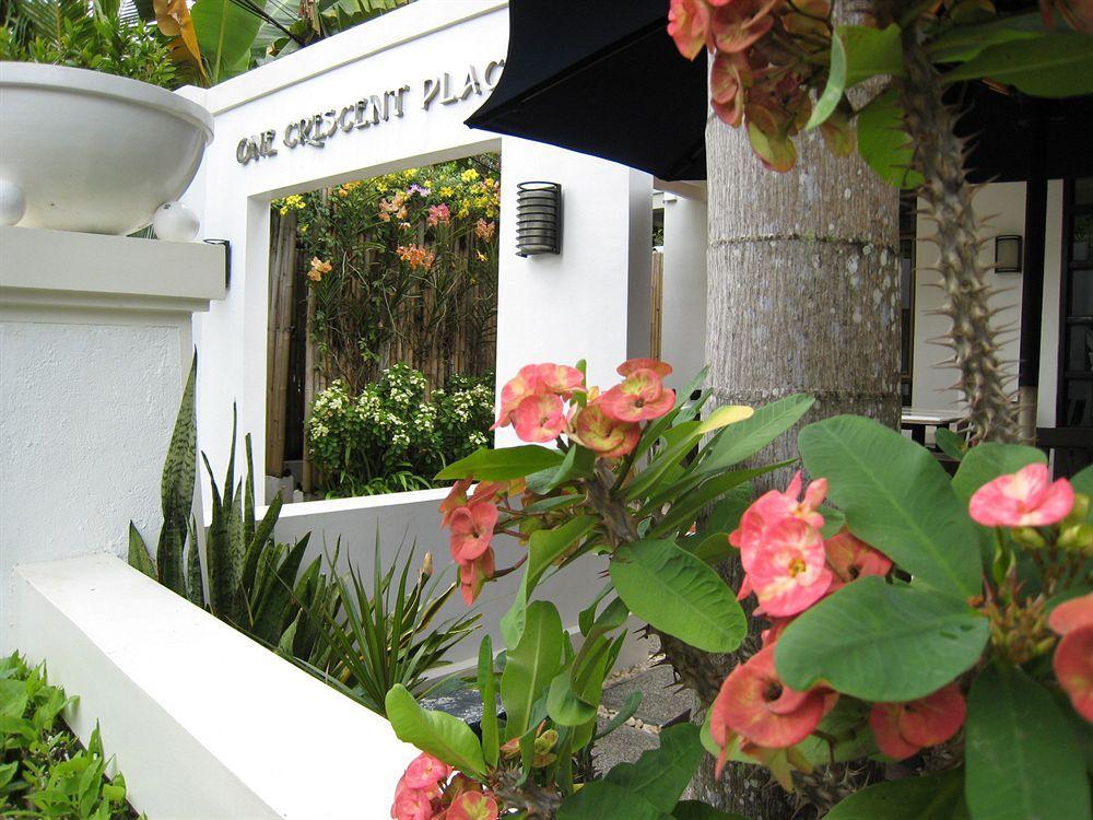 One Crescent Place Hotel 4*