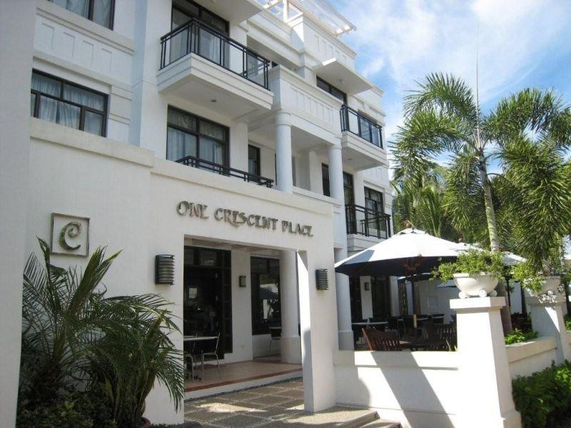 Hotel One Crescent Place