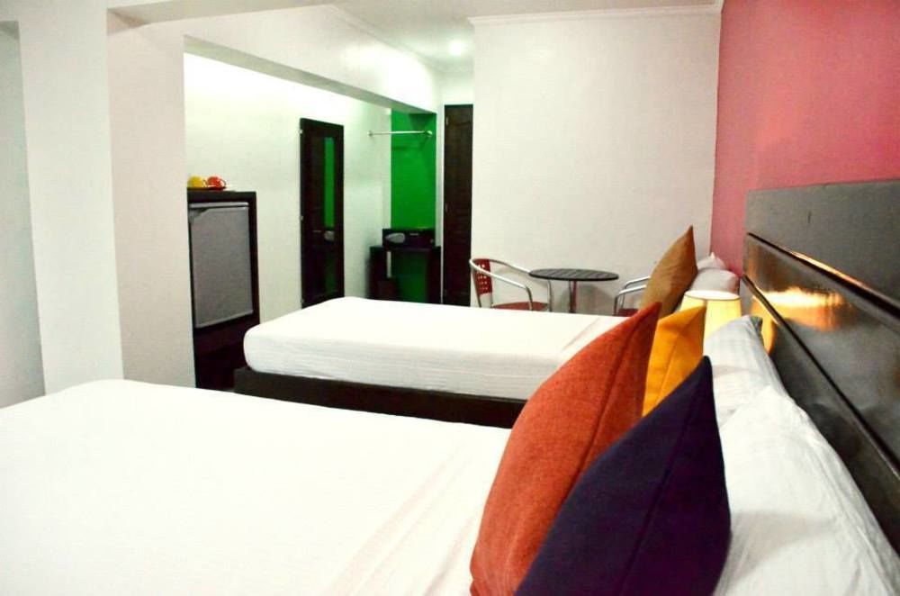 One Crescent Place Hotel Balabag (Boracay)
