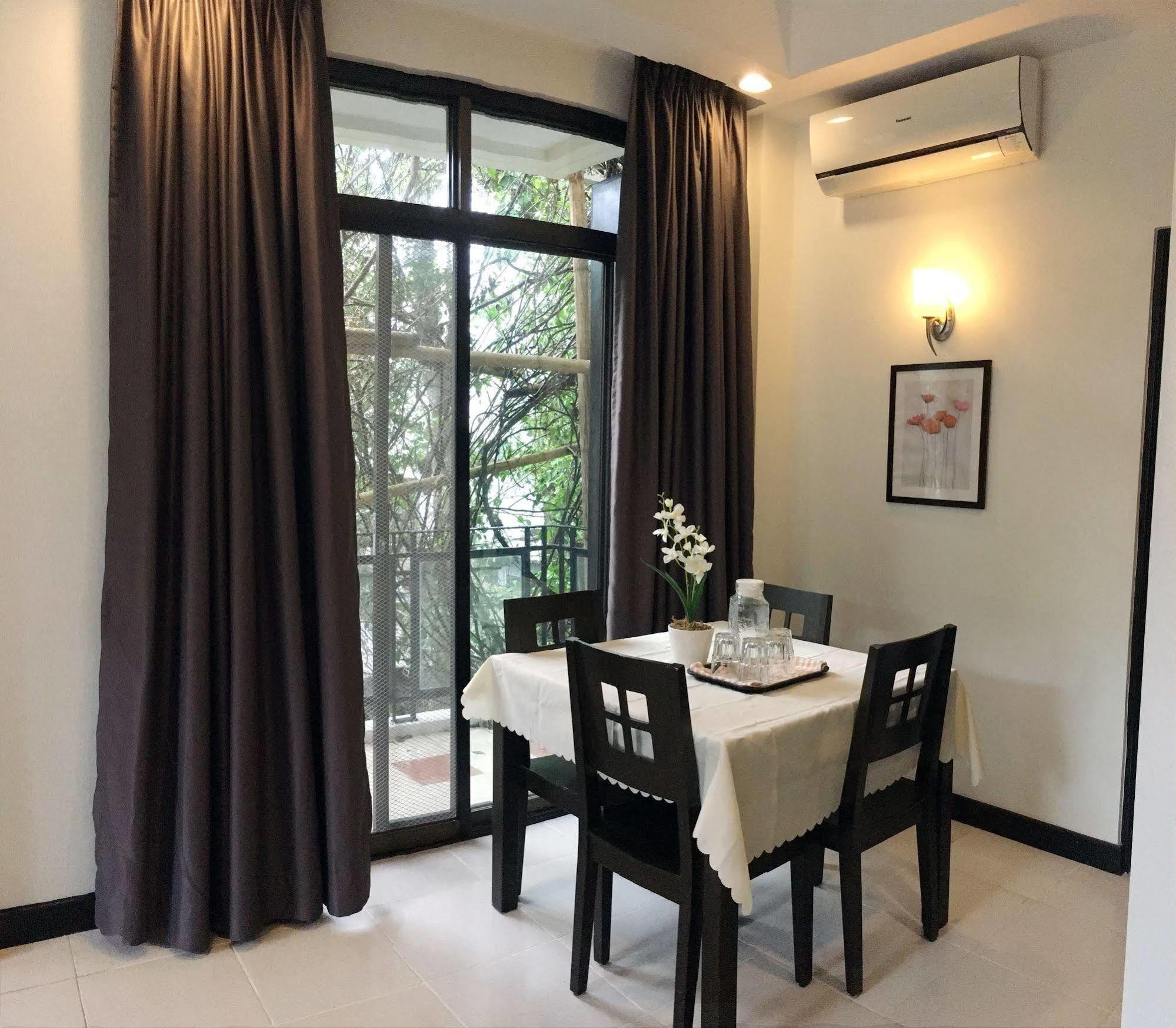 One Crescent Place 4* Balabag (Boracay)