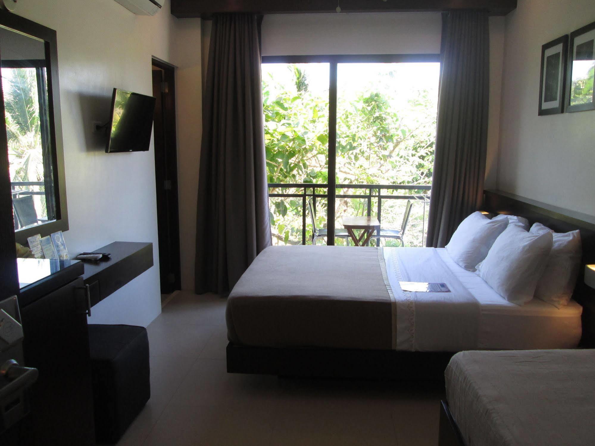 One Crescent Place Balabag (Boracay)