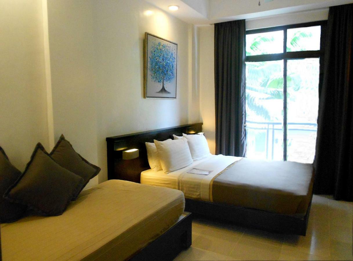 One Crescent Place Hotel