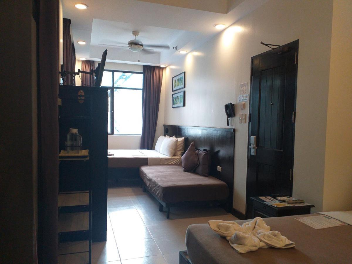 One Crescent Place Balabag (Boracay)